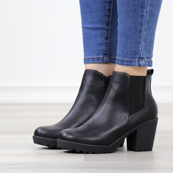 Chelsea Chunky Block High Heel Ankle Boots Black Synthetic Leather - Picture 12 of 12